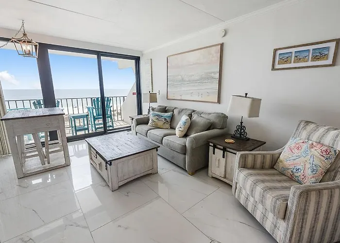 Island Winds East: Renovated Beachfront Near Hangout * Gulf Shores