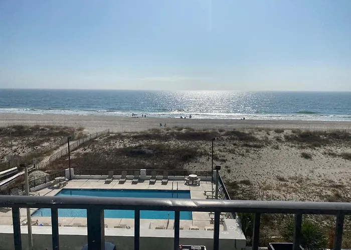 Island Winds East: Renovated Beachfront Near Hangout * Gulf Shores